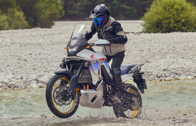 Honda Transalp 2025 vua cap ben Malaysia nang cap gon gang than thien va hieu qua - 5
