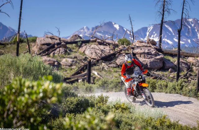 KTM 390 Adventure R 2025 Phan khoi nho nhung suc manh chang nho chut nao - 6