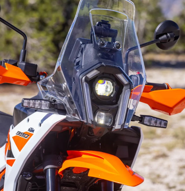 KTM 390 Adventure R 2025 Phan khoi nho nhung suc manh chang nho chut nao - 8