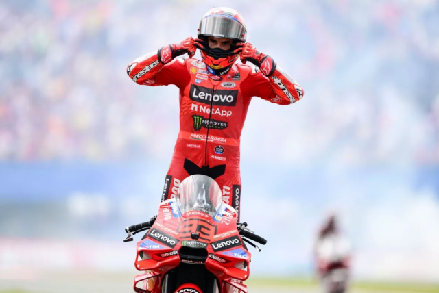 Marquez va chien thang MotoGP dac biet nhat trong trai tim nguoi than can