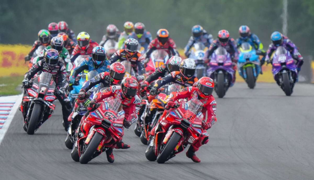 MotoGP se khong con su dung nhien lieu hoa thach tu nam 2027