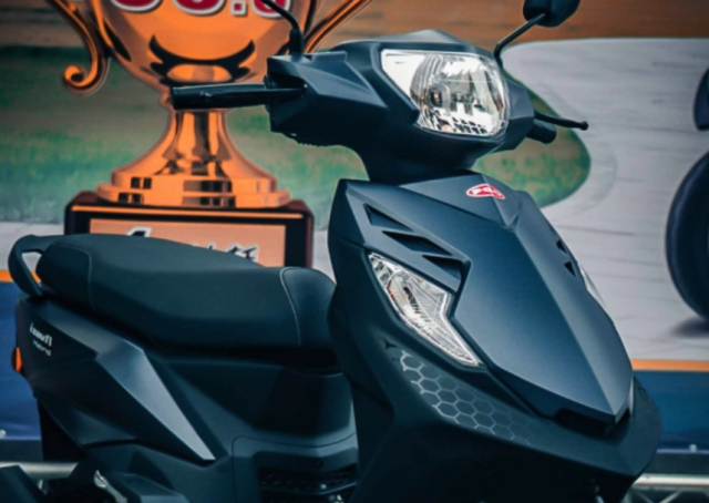 PGO isavR Power 125 mau xe tay ga hoan toan moi voi dong co lai day thu vi