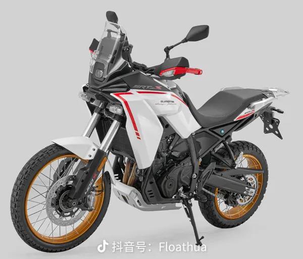 QJMOTOR SRT400X Guong mat moi day tiem nang cho dan me phuot tam trung