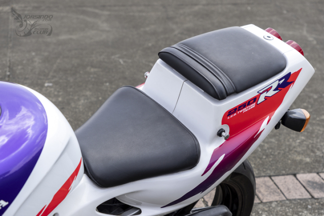 Soi ve qua khu Kham pha dong co Honda CBR250RR MC22 hon 20000 vongphut tuong duong xe dua F1 - 14