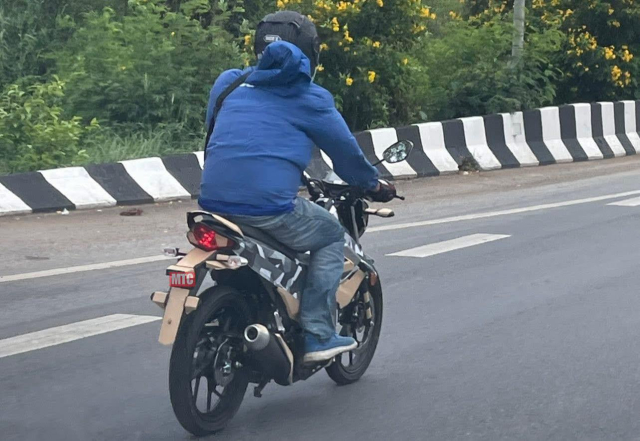 Suzuki Raider hoan toan moi lo dien khi dang chay thu tai Thai Giao dien moi va da co phanh ABS - 6