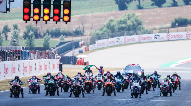Valentino Rossi se thich nhung gi Liberty Media co the lam khi ho tiep quan MotoGP - 4