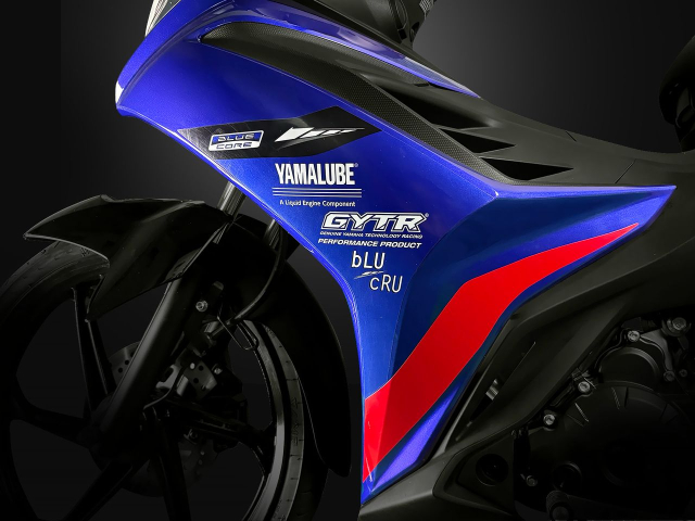 Yamaha mo ban 2 bo dan ao moi cho LC135 Fi 2025 theo phong cach duong dua voi gia chi 26 trieu Dong - 4