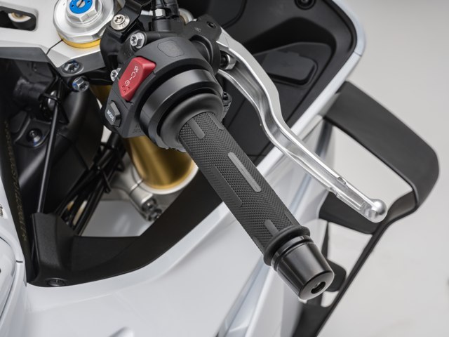 ZXMoto 500 RR Lan gio moi trong phan khuc Sportbike 4 xylanh tam trung - 6