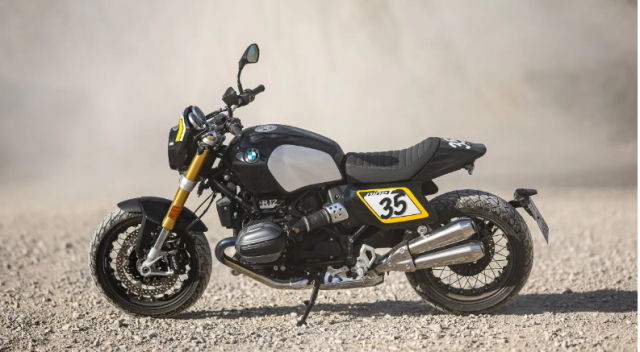 BMW R12 nineT Goi Tracker Khi tinh than flat track buoc xuong pho