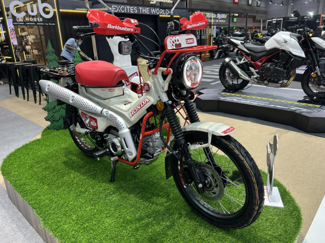 Can canh phien ban dac biet Honda CT125 CHUMS vua ra mat voi so luong gioi han chi 300 chiec - 9
