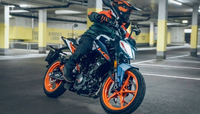 Cuoi cung KTM Duke 160 da chinh thuc ra mat voi gia ban chua den 50 trieu Dong