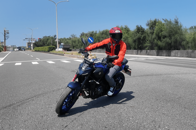 Danh gia Yamaha MT07 2025 Nguoi ban duong nang cap toan dien voi YAMT tu dong - 14