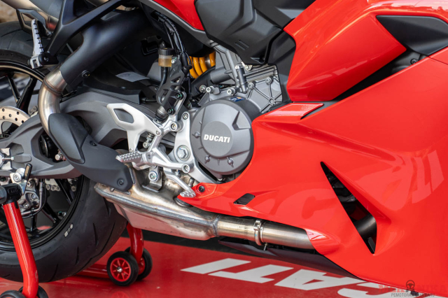 Ducati Panigale V2 2025 ra mat tai Malaysia Nhe hon gan gui hon va day bat ngo - 5