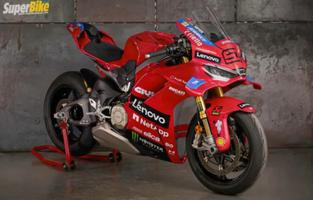 Ducati Panigale V4S phien ban Marc Marquez Pecco Bagnaia Giac mo trong tam tay anh em me MotoGP