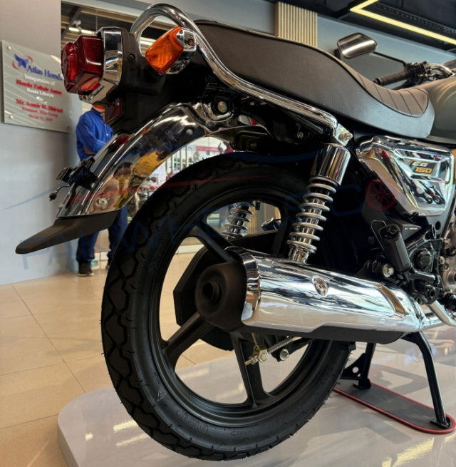 Honda CG150 hoan toan moi vua ra mat Da co tin sap ve Viet Nam voi gia khoang 69 trieu Dong - 6
