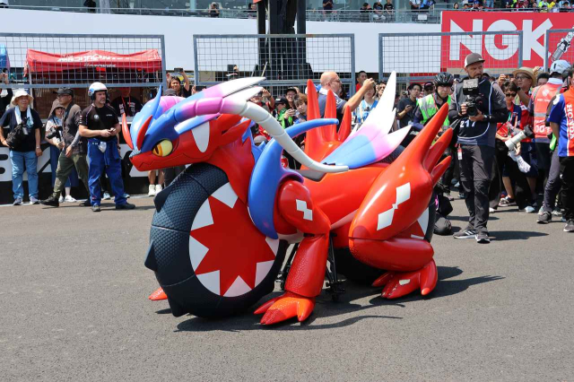 Honda Corridon Xe dien Pokemon tu dong lan banh tren duong dua Suzuka 8 Hours - 6