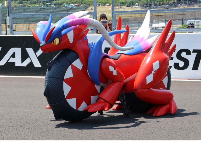 Honda Corridon Xe dien Pokemon tu dong lan banh tren duong dua Suzuka 8 Hours - 8
