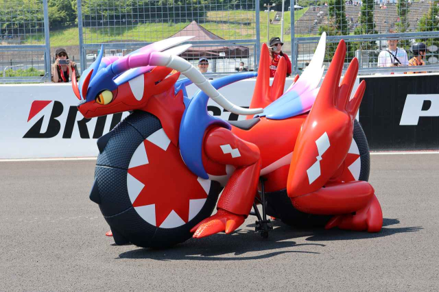 Honda Corridon Xe dien Pokemon tu dong lan banh tren duong dua Suzuka 8 Hours - 10