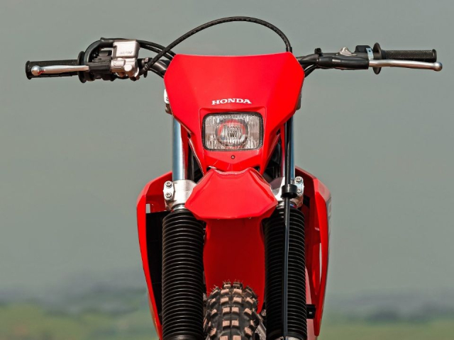Honda CRF300F 2026 vua ra mat voi gia ban ngang ngua SH160i o nuoc ta - 7
