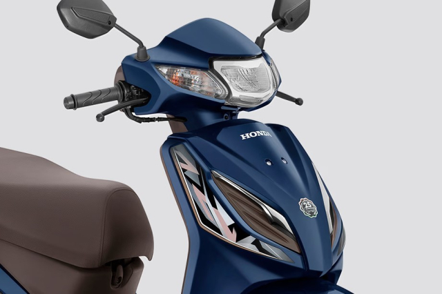 Honda trinh lang Activa 110 va Activa 125 phien ban ky niem 25 nam voi gia chi tu 24 trieu dong