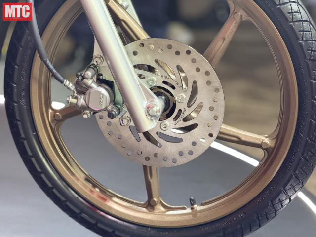 Honda Wave 125 R Speacial Edition Profender gioi han chi 500 chiec Ngoai hinh dep trang bi xin so - 6
