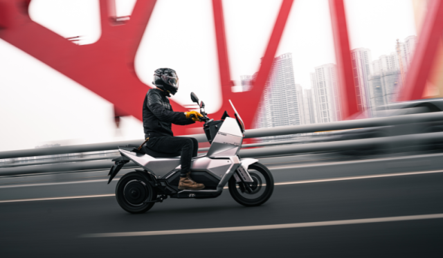 Kham pha Evteker 01 GT mau xe dien chay duoc quang duong 300 km va co van toc toi da 120 kmh - 4