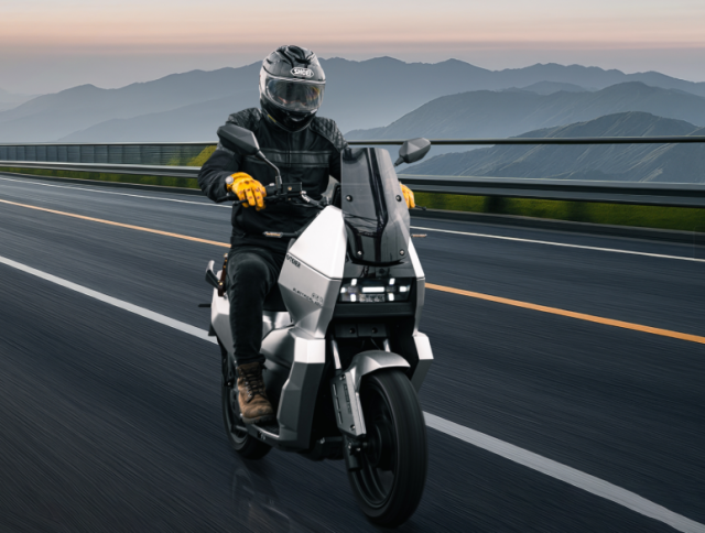 Kham pha Evteker 01 GT mau xe dien chay duoc quang duong 300 km va co van toc toi da 120 kmh - 6