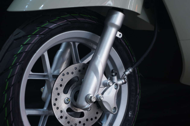 Kham pha Yadea RS20 2026 vua ra mat o Malay voi gia ban ngang ngua Honda ICON e co gi - 8