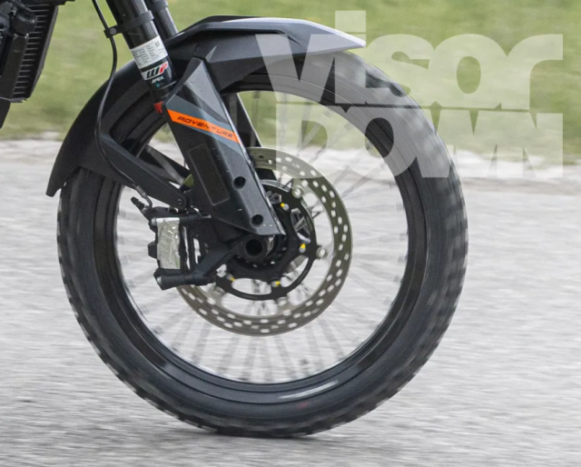Lieu mau xe KTM hang trung moi nay co thay the cho 390 Adventure khong - 4
