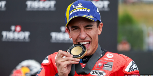 Marc Marquez hot tien thuong tu Ducati trong mua giai MotoGP 2025 con so khien ai cung tram tro
