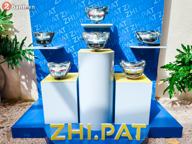 Cafe cung ZHIPAT Ra mat bo doi den LED EX150 Sportline va 135LC Sportline cho dong xe Exciter