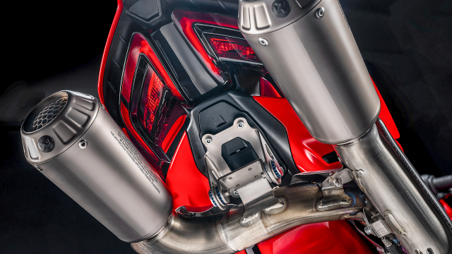 Phu kien Ducati Performance cho Panigale V2 V4 Khi do choi bien xe thanh vu khi duong dua - 5