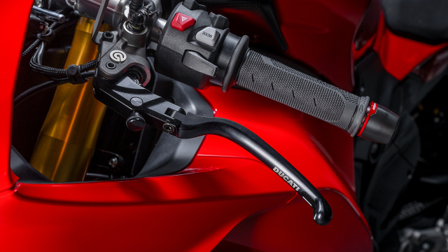 Phu kien Ducati Performance cho Panigale V2 V4 Khi do choi bien xe thanh vu khi duong dua - 7