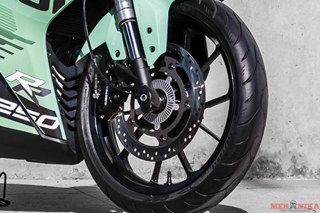 QJMotor SRK 250 R ra mat Malaysia voi gia chua toi 54 trieu xung dang de can nhac - 5