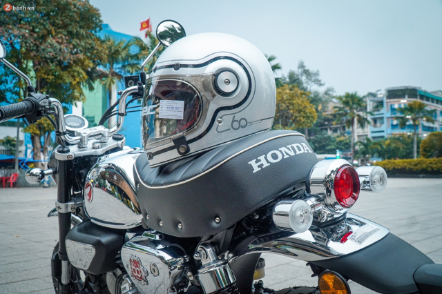 So tan tay phien ban dac biet Honda Monkey Chrome Legacy vua do bo thi truong Viet - 3