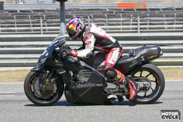 Tat ca bat dau tu vach xuat phat Nghe thuat khoi dau trong MotoGP ma khong phai ai cung hieu - 4