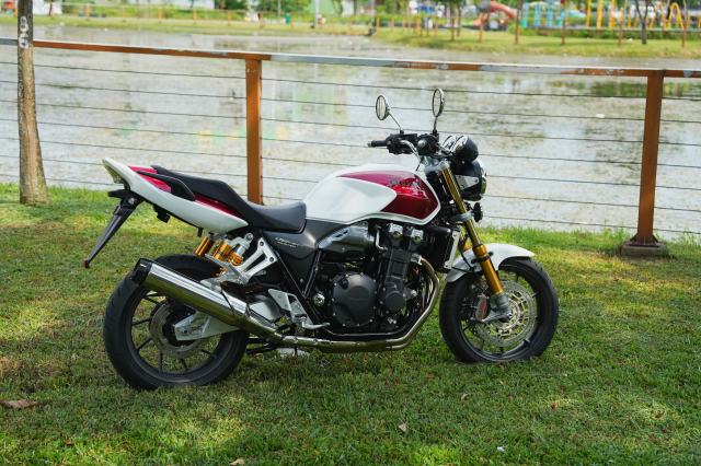 Toan bo Honda CB1300SF SP Final Edition vua ve Viet Nam da nhanh chong co chu so huu - 6