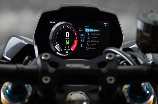 Triumph Speed Triple 1200 RS 2025 Quai thu Anh Quoc vua tinh te vua nghich ngom - 5
