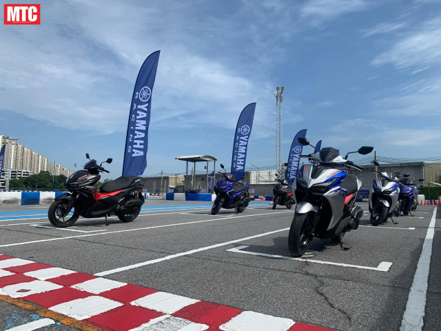 Yamaha Aerox 2026 ra mat o Thai co gia ban cao hon nhung it cong nghe hon so voi NVX 155 o nuoc ta - 6