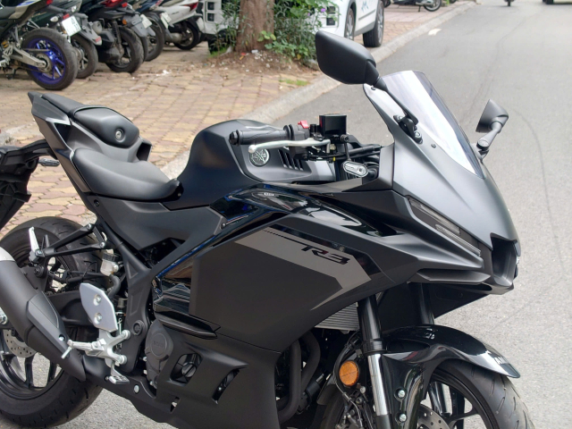 Yamaha Viet Nam am tham ban R3 2025 the he moi voi muc gia de xuat 132 trieu Dong - 4