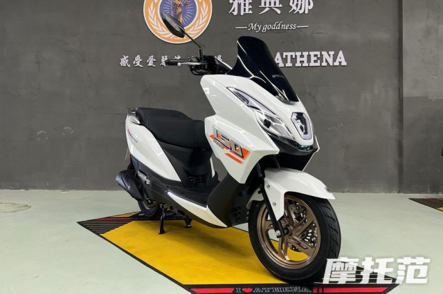 Alien 150 2026 Doi thu nang ky cua Vario 160 vua duoc nang cap voi gia ban chi 26 trieu dong