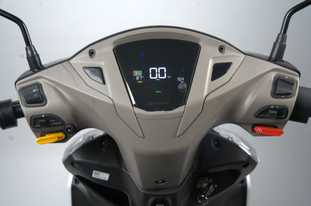 Ampere Magnus Grand vua ra mat tai An Do Manh me hon di xa hon va gia re hon Honda ICON e - 6