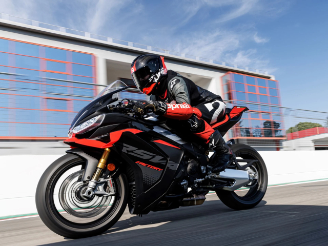 Aprilia V4 bi trieu hoi vi loi den hau anh em nao chay thi chu y nhe