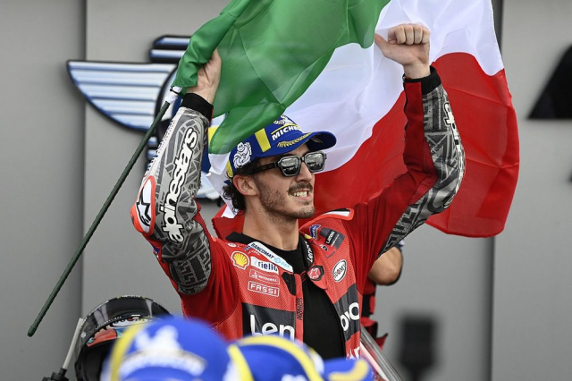 Bagnaia chia se Muon con hon khong khi nha vo dich tim lai cam giac that su voi chiec GP25 - 4