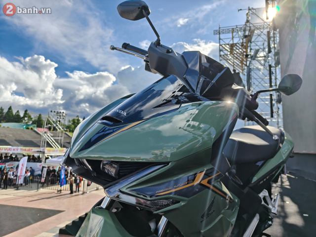 Can canh Honda Winner R vua ra mat thi truong Viet Nam voi kieu dang hoan toan moi - 6