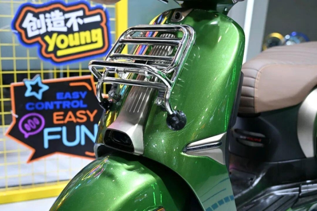 Chi tiet mau xe ga Loncin Youth co thiet ke va he thong phuoc tuong tu dong xe Vespa - 6