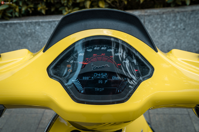 Danh gia Vespa Sprint 2025 Su lot xac toan dien tu hieu suat den trai nghiem lai - 22
