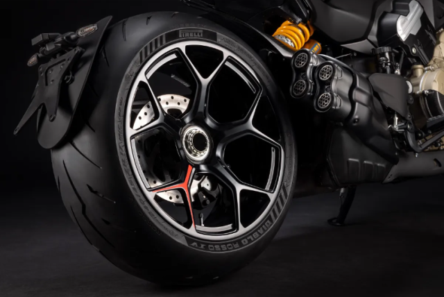 Ducati Diavel V4 RS 2026 trinh lang Khi quai thu co bap khoac ao sieu mo to - 10