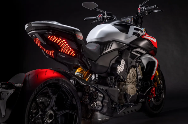 Ducati Diavel V4 RS 2026 trinh lang Khi quai thu co bap khoac ao sieu mo to - 14