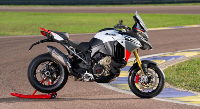Ducati Multistrada V4 RS 2026 ra mat khi chat touring gap linh hon superbike